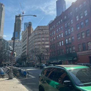 New York City Murder Mystery: Solve the case in The High Line! 4