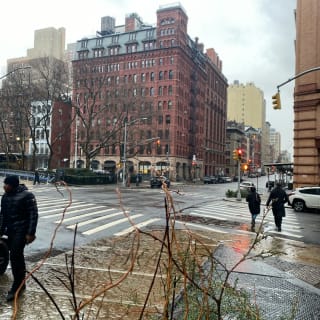 New York City Murder Mystery: Solve the case in The High Line! 6