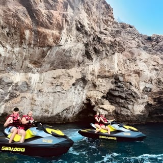 Tour in moto d'acqua di 90 minuti alla Grotta dei leoni marini a Maiorca 3