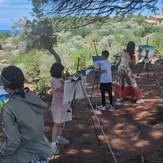 Paint outdoors in Deià by the sea 8