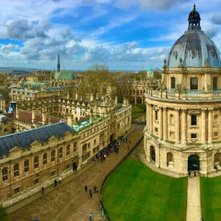 Oxford Audio Tour: Behind the Gown 1