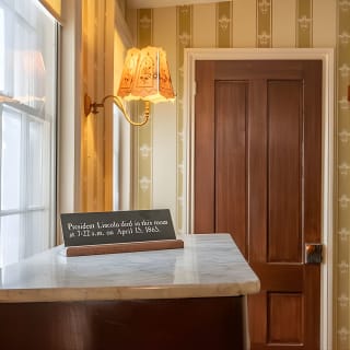 Lincoln Assassination Tour with Fords Theatre and Petersen House 5