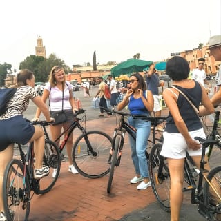 Excursion à vélo d'une demi-journée pour découvrir les points forts de Marrakech 5