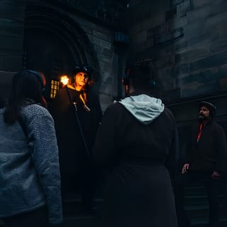 Small Group Edinburgh Night Walking Tour with Underground Vaults 3