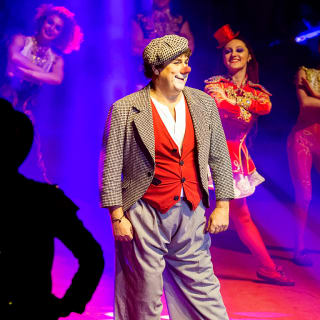 Circus Vazquez: A New Age Traditional Circus 5