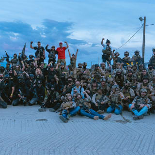 Partida de airsoft en una ciudad en ruinas 4