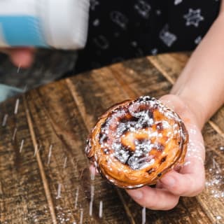 Aprende a fazer pastéis de nata em casa neste workshop online 3