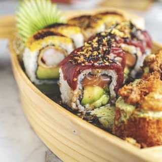 Menú de sushi en Casa Koi Migrante 1