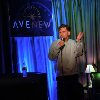 Avenew Comedy Club 5