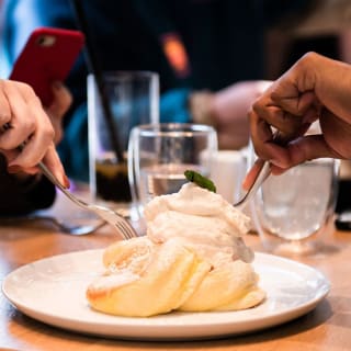 Japanese Soufflé Pancakes & Mimosas: Meal for 2 at Flipper's 3
