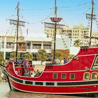 Clearwater Beach Pirate Cruise Adventure with Lunch 4