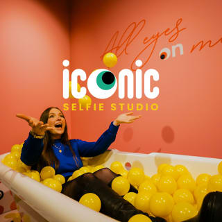 Iconic Selfie Studio : Come & Become Iconic ! 2