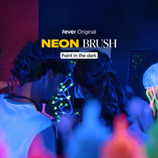 Neon Brush: A Glow-in-the-Dark Painting Experience 3