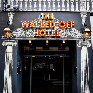 Visite de l'expo "The World of Banksy" et de l'hôtel Walled Off 2