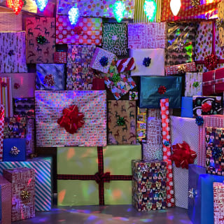 Blitzen’s Holiday Pop-Up: Winter Market, Themed Drinks & Photos 2