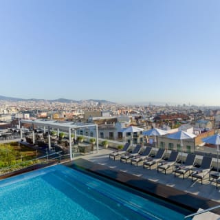 Sesión de yoga y desayuno saludable en el InterContinental Barcelona 5* 3
