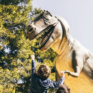 Exposición de dinosaurios +  entrada en Poble Espanyol 2
