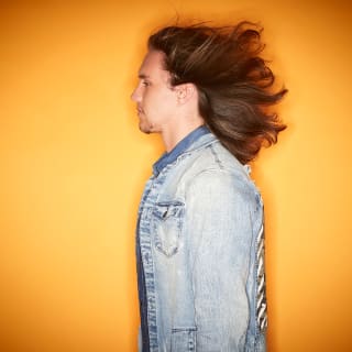"Ô sol vê se não esquece e me ilumina": Vitor Kley ao vivo 3