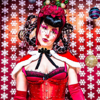 Cindy Lou Who Naughty & Nice Cabaret at Sleigh Bells Pop Up 1
