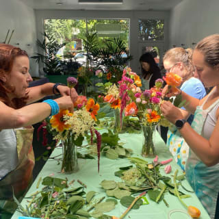 Mother's Day Floral Arrangement Workshop 7
