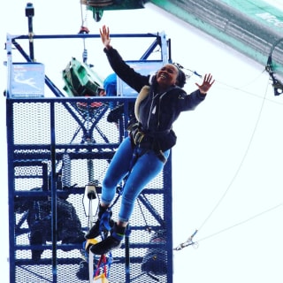 160ft O2 Bungee Jump Experience London! 5