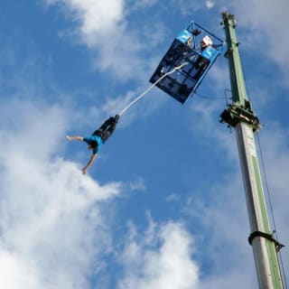 160ft O2 Bungee Jump Experience London! 2