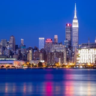 NYC Cruise: Manhattan Skyline with Buffet Dinner and Live DJ 4