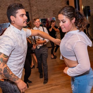Latin Dance Classes – Learn Salsa, Bachata, and Mambo! 1