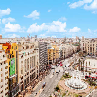 Mascletà de Fallas desde las alturas con barra libre 1