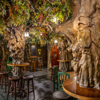Halloween en Bosc de les Fades con 2x1 en Bulldog Gin-Tonic 1