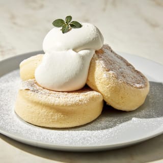 Japanese Soufflé Pancakes & Mimosas: Meal for 2 at Flipper's 1