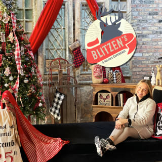 Blitzen’s Holiday Pop-Up: Winter Market, Themed Drinks & Photos 1