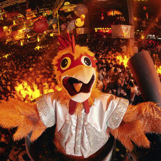 Fabrik presenta elrow Chinese RowYear 2