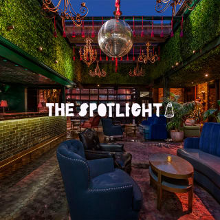 Spotlight Comedy 5
