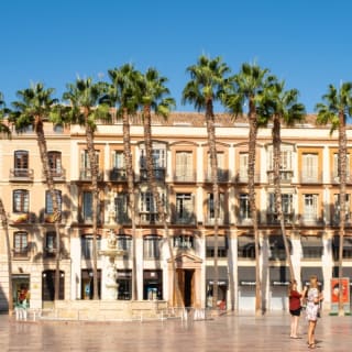 Málaga: Juego de Exploración de Ciudad 1