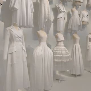 Webinar - 'The History of Fashion Exhibitions: From Bland to Blockbusters' 3