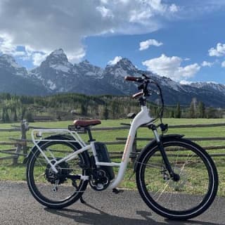 Door2Door E-Bike delivery-Ride the most scenic routes in Jackson Hole and GTNP.