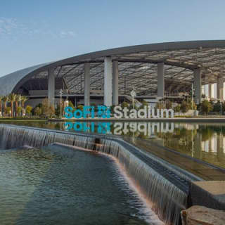 SoFi Stadium Tour in Los Angeles