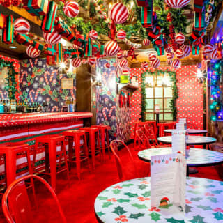 The Elf Bar: A Christmas Pop-Up Experience