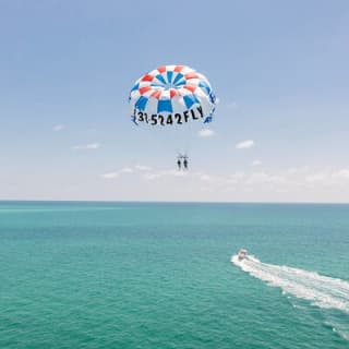 90-Minute Parasailing Adventure Above Anna Maria Island, FL