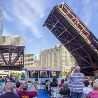 Chicago: 45 Minute River Architectural Cruise Tour