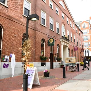 Historic Overview of Salem Walking Tour