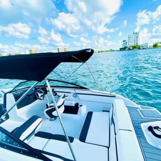 Fantastic Adventure on Miami waters - sandbars, sightseeing and +