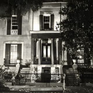 90 minute Original Haunted Savannah Tour | 8pm