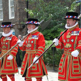 Early Access Tower of London & Tower Bridge Tour