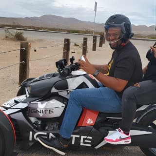 Couples Private Guided Red Rock Tour On A CanAm Trike