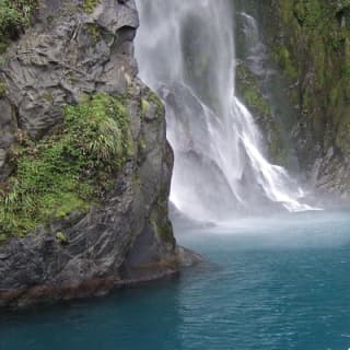 Milford Sound Glacier Flight & Cruise from Wanaka