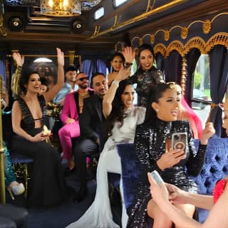 Luxury Hollywood Sightseeing Trolley Bus Tour in Los Angeles