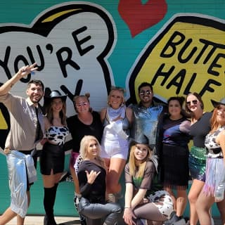 Austin Murals & Mimosas Roofless Party Bus Tour and Photoshoot