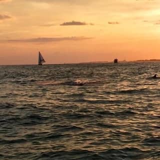 Sunset Dolphin Watching Cruise in Destin Harbor